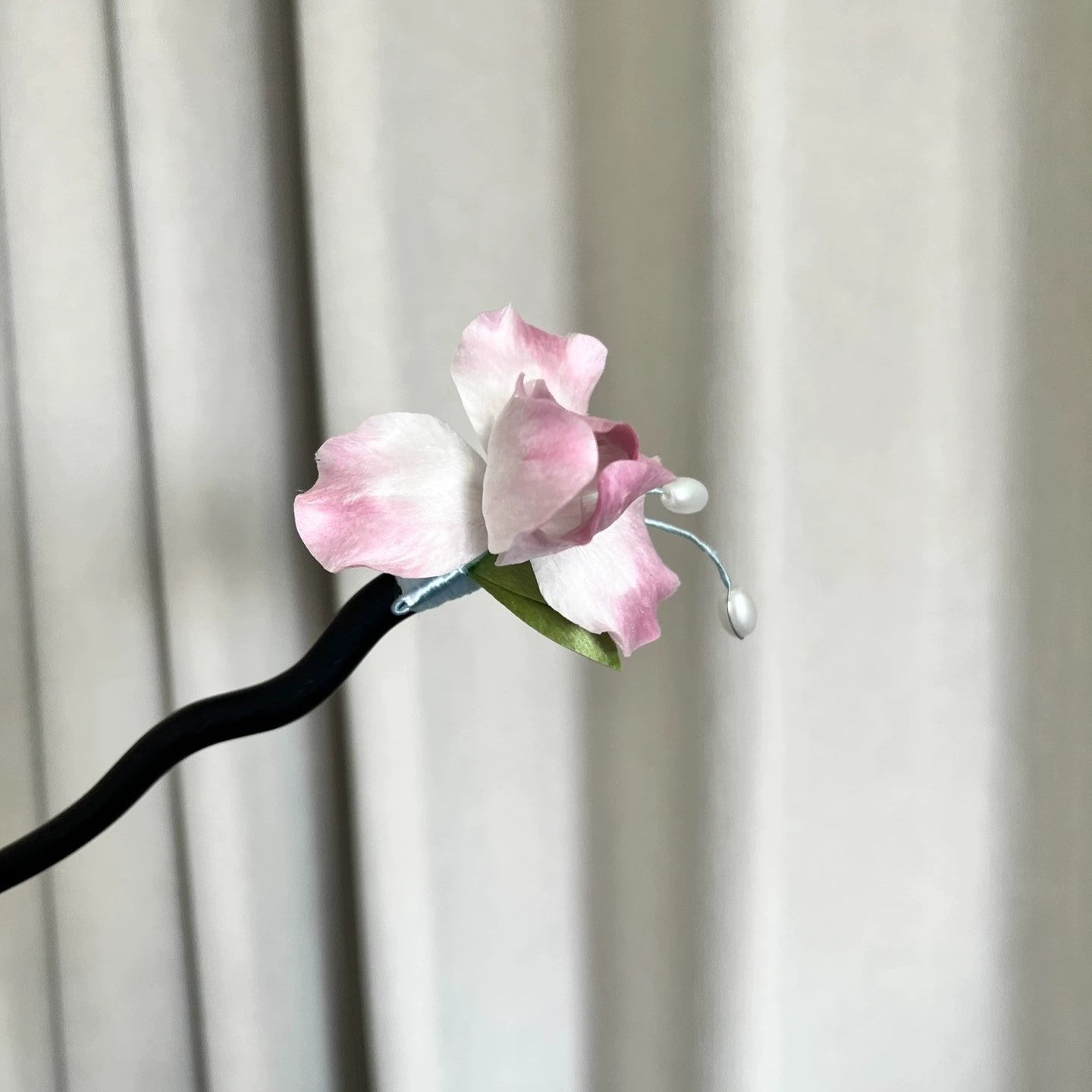 Handmade Ronghua Pink Iris Hairpin | Mulberry Silk Velvet Flower Headwear