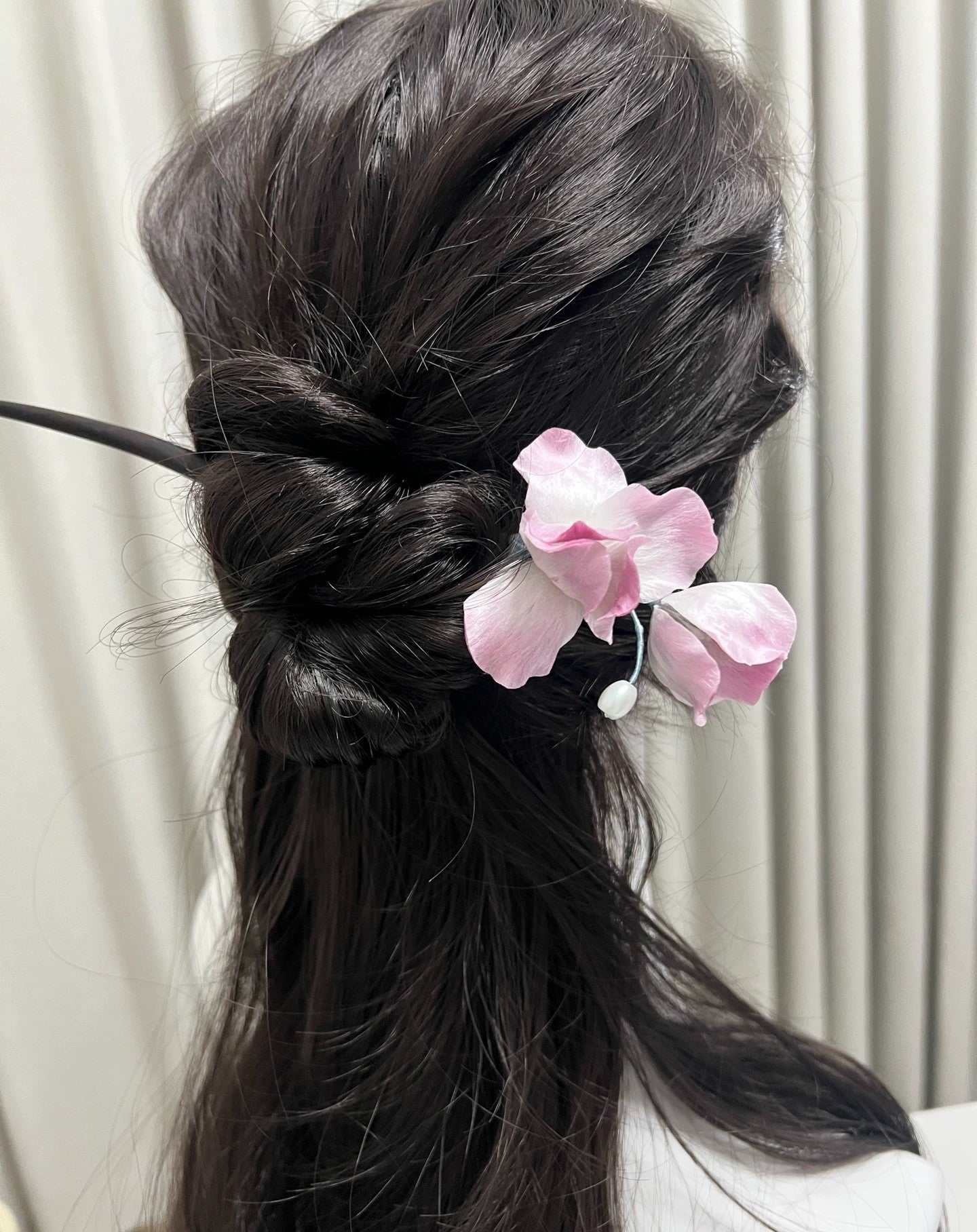 Handmade Ronghua Pink Iris Hairpin | Mulberry Silk Velvet Flower Headwear