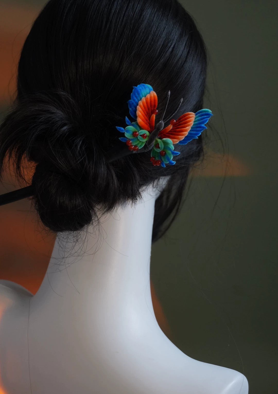 Handmade Ronghua Late Autumn Butterfly Hairpin | Mulberry Silk Velvet Classical Chinese Painting Butterfly Headwear
