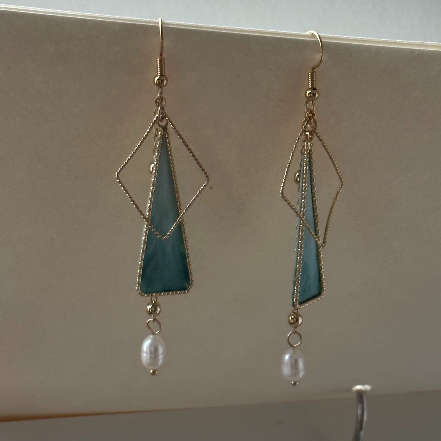 Handmade Ronghua Gradient Triangle Leaf Earrings | Mulberry Silk Velvet Geometric Drop Earrings (10 Colors)