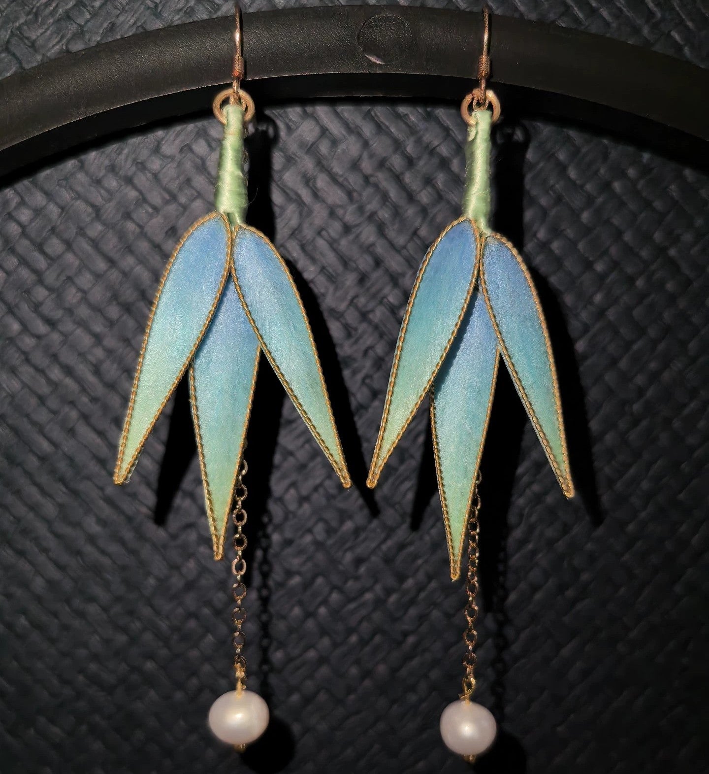 Handmade Ronghua blue-green silk velvet double bamboo leaf drop earrings with freshwater pearl and gold chain