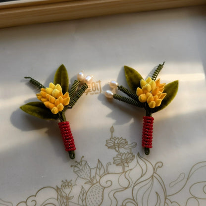 Handmade Ronghua yellow osmanthus brooch – natural mulberry silk velvet flower brooch with freshwater pearl