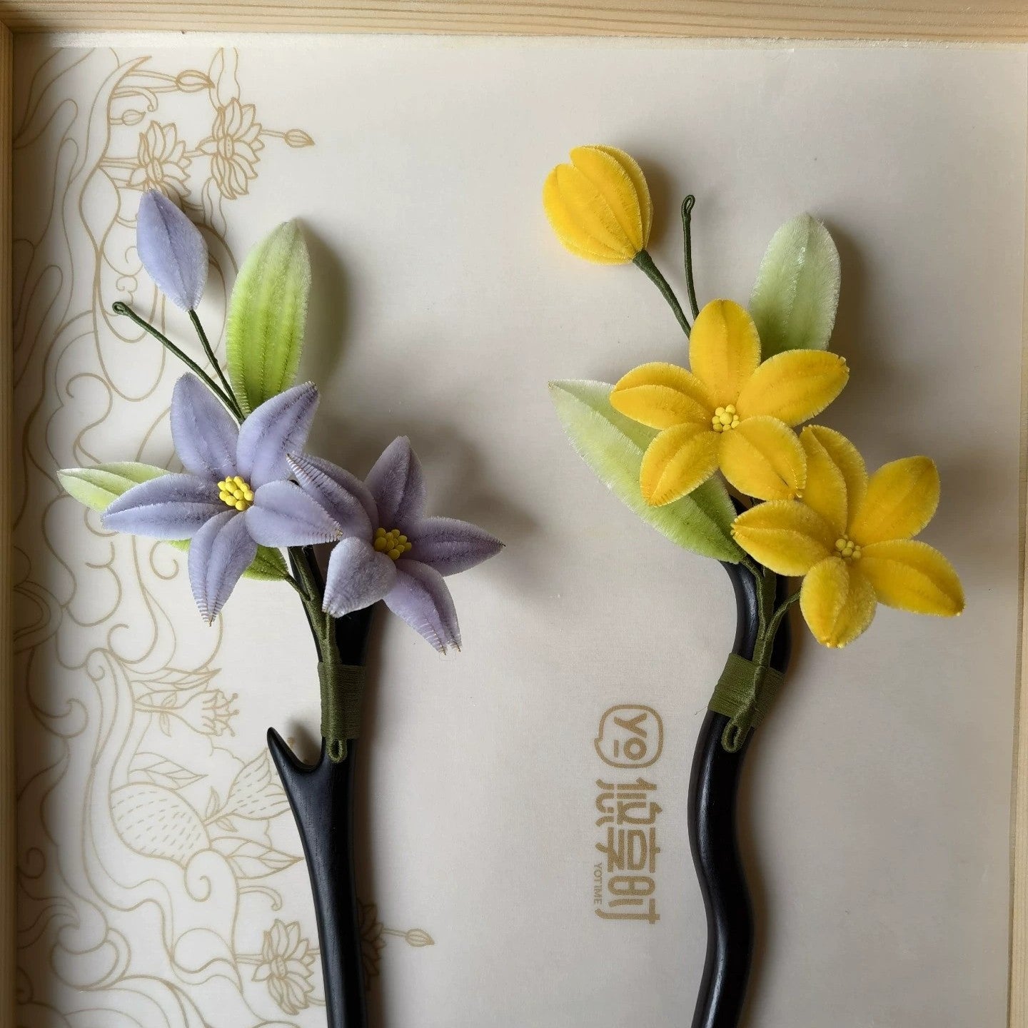 Handmade Ronghua lily hair stick set – purple and yellow mulberry silk velvet flowers on black wooden hairpins