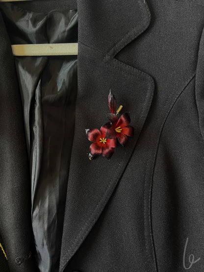 Handmade Ronghua Black-Red Datura Brooch | Mulberry Silk Velvet Mandala Flower Pin