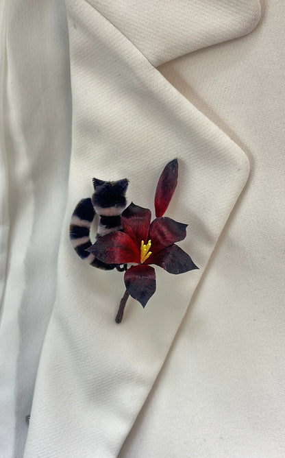 Handmade Ronghua Datura Cat Hairpin | Black-Red Mulberry Silk Velvet Mandala Flower Kitten