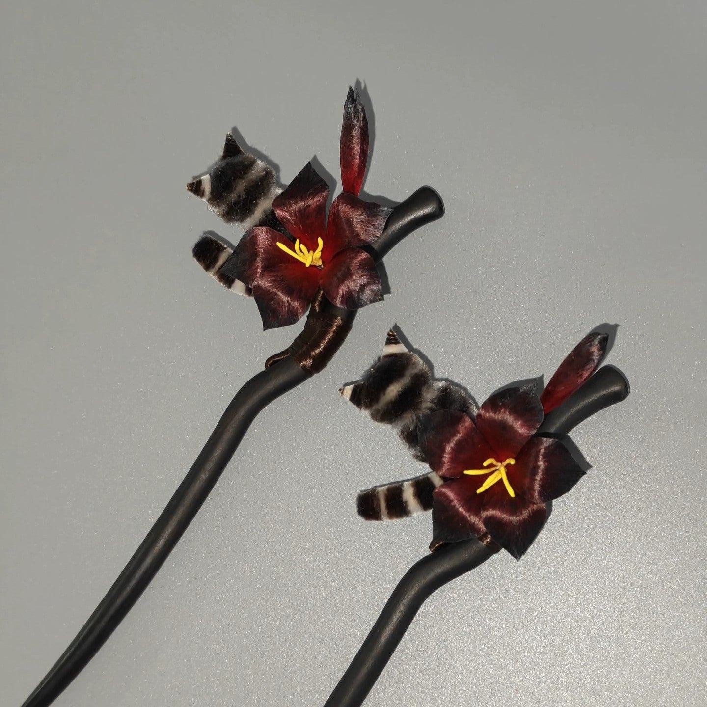 Handmade Ronghua Datura Cat Hairpin | Black-Red Mulberry Silk Velvet Mandala Flower Kitten