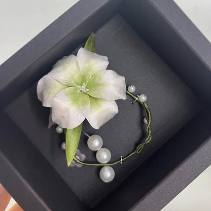 Handmade Ronghua White Flower Set | Love and Deepspace Sylus Qin Che Replica Handheld Bouquet + Wrist Corsage