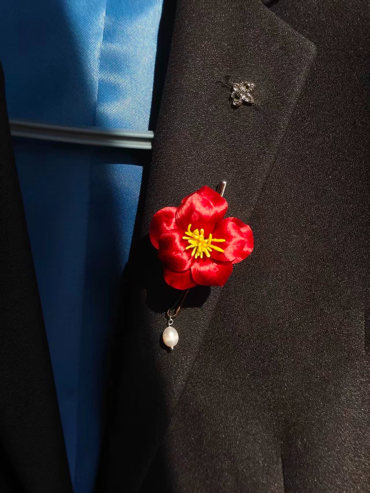 Handmade Ronghua Red Camellia Brooch | Mulberry Silk Velvet Tea Flower Pin with Pearl Drop