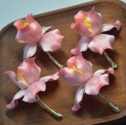 Handmade Ronghua Pink Iris Brooch | Soft Pink Mulberry Silk Velvet Bearded Iris Pin