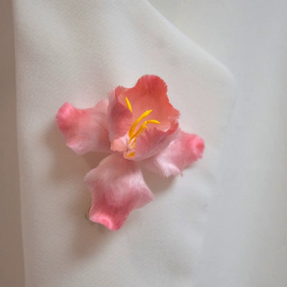 Handmade Ronghua Pink Iris Brooch | Soft Pink Mulberry Silk Velvet Bearded Iris Pin