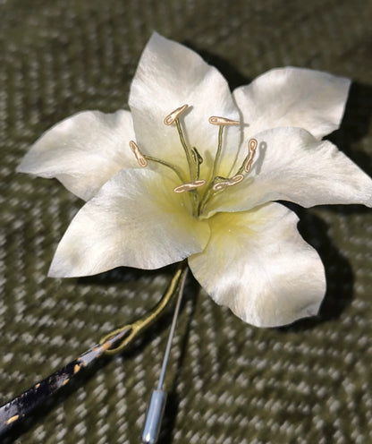 Handmade Ronghua Sylus Eclipse King Flower Brooch | Love and Deepspace Dark King Lily Lapel Pin