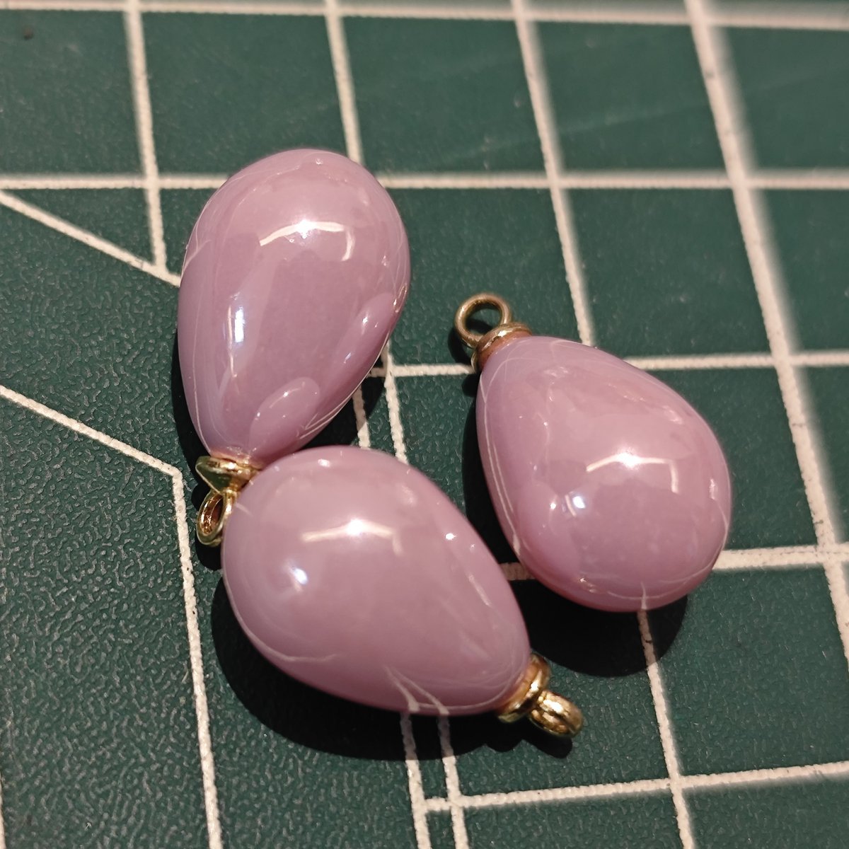 5 Pieces HB009(B) Creamy Pink Teardrop Charms – Small ABS Pendants for DIY Jewelry, Ronghua & Chanhua