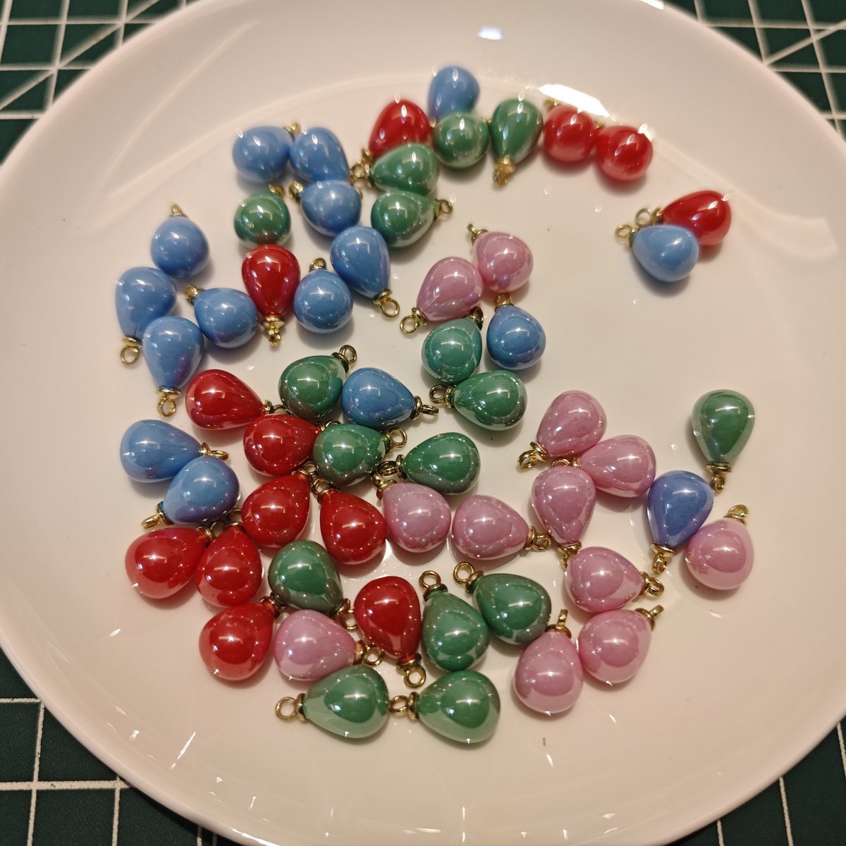 10 Pieces HB008(A) Creamy Pink Teardrop Charms – Small ABS Pendants for DIY Jewelry, Ronghua & Chanhua