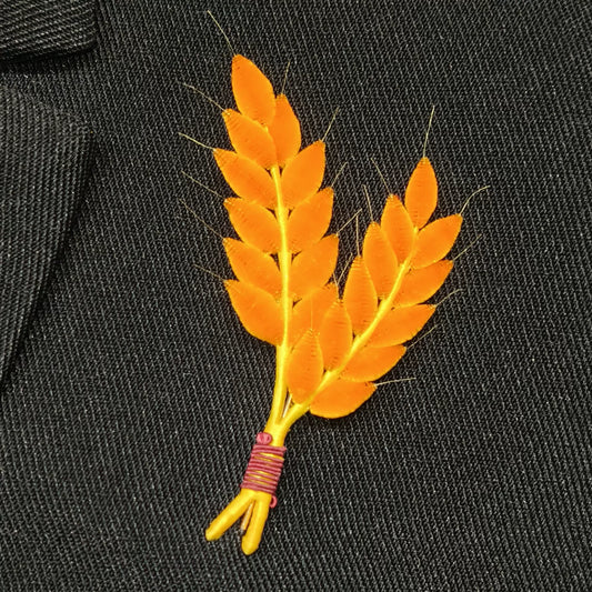 Handmade Ronghua wheat ear brooch in golden natural mulberry silk, delicate wheat stalk design with pin back
