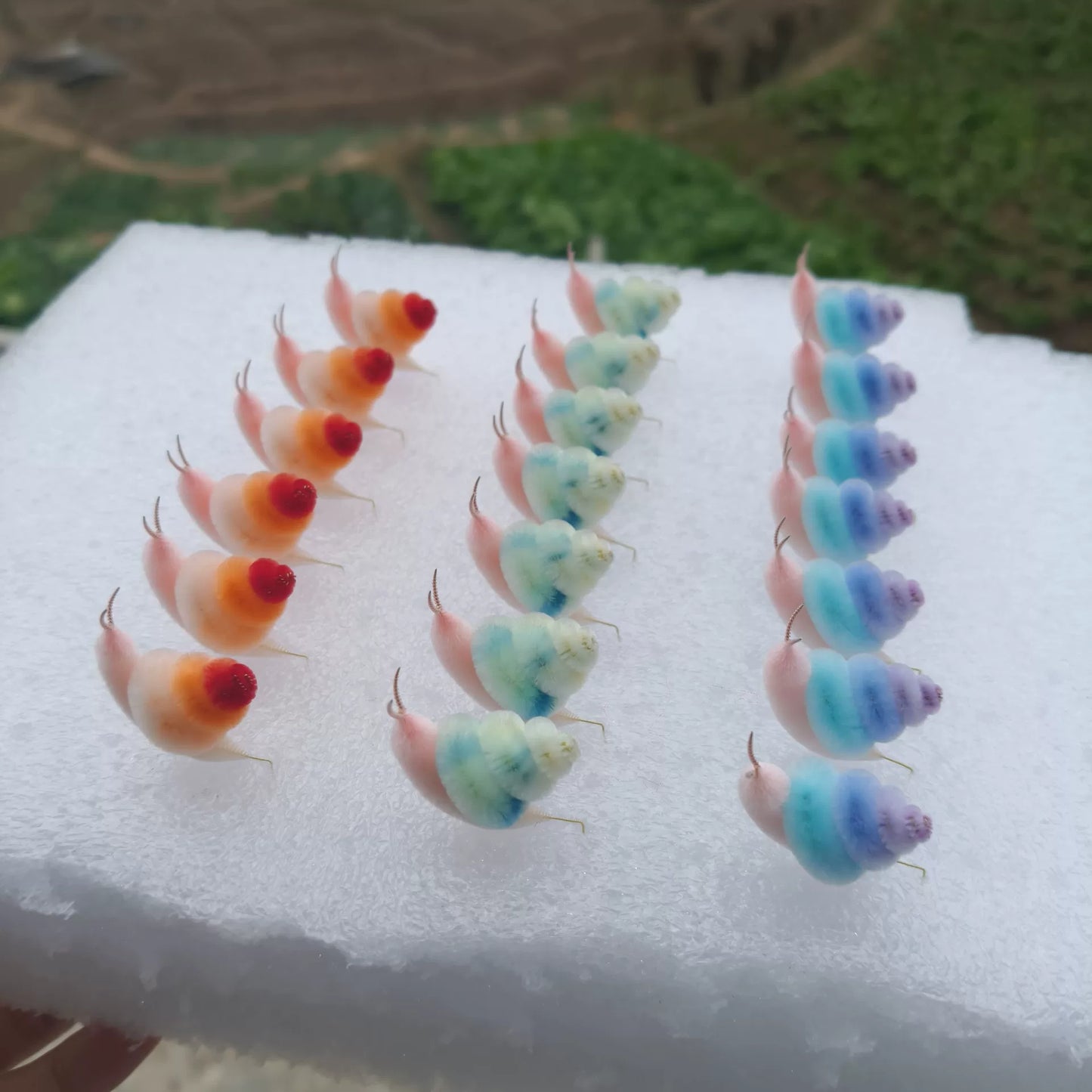 Handmade Small Ronghua Snail Ornament - Natural Mulberry Silk, 7 Colors