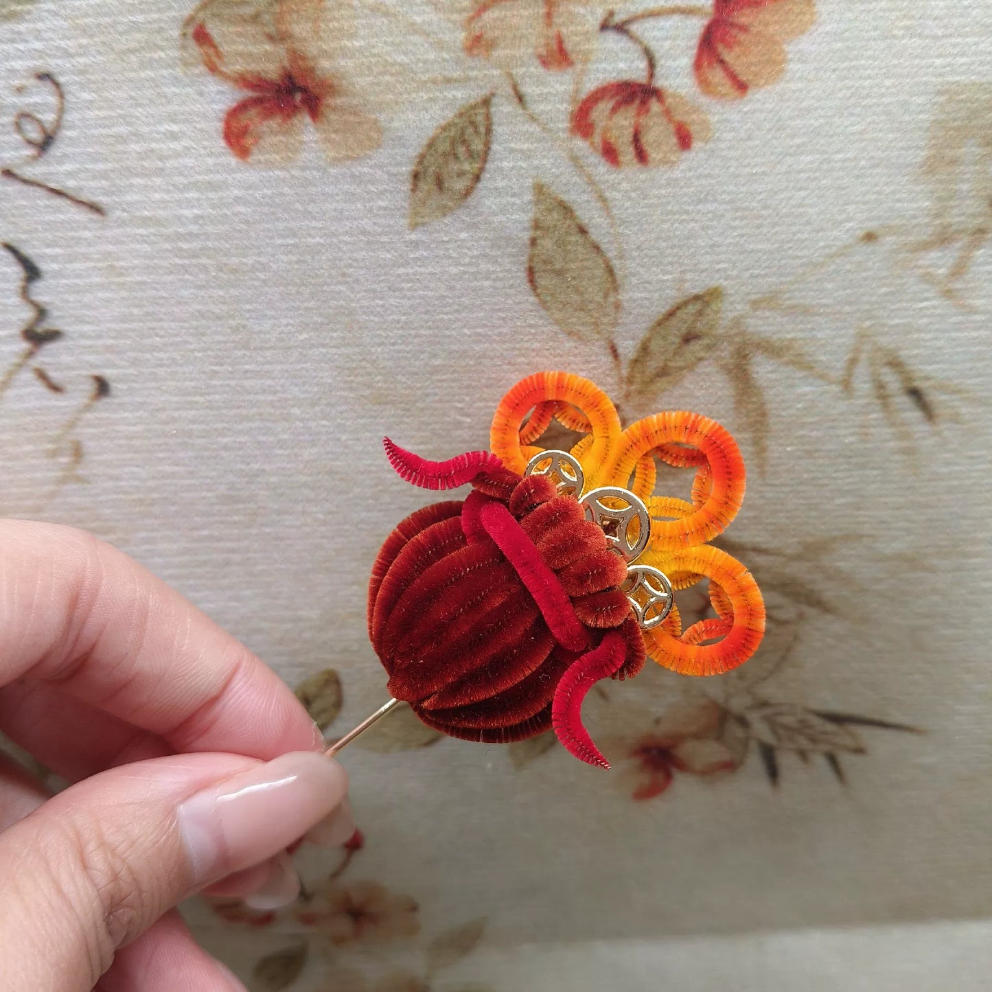 Handmade Ronghua Money Bag Brooch - Natural Mulberry Silk Velvet Pin