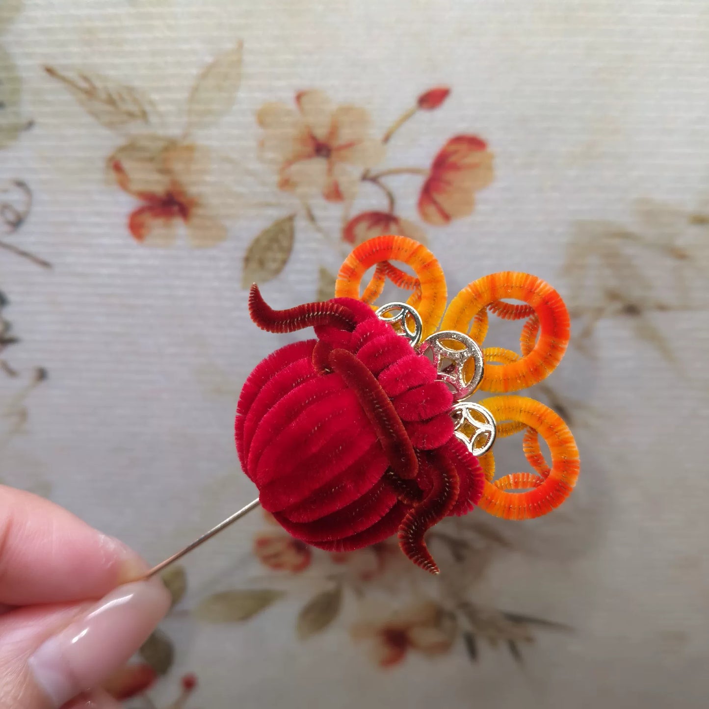 Handmade Ronghua Money Bag Brooch - Natural Mulberry Silk Velvet Pin