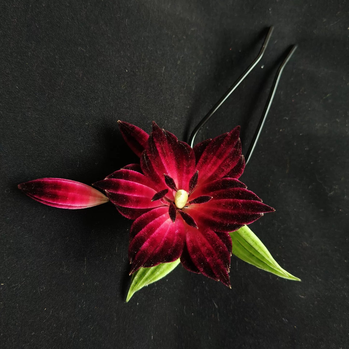 Handmade Ronghua Lily Hair Pin - Natural Mulberry Silk Velvet Flower
