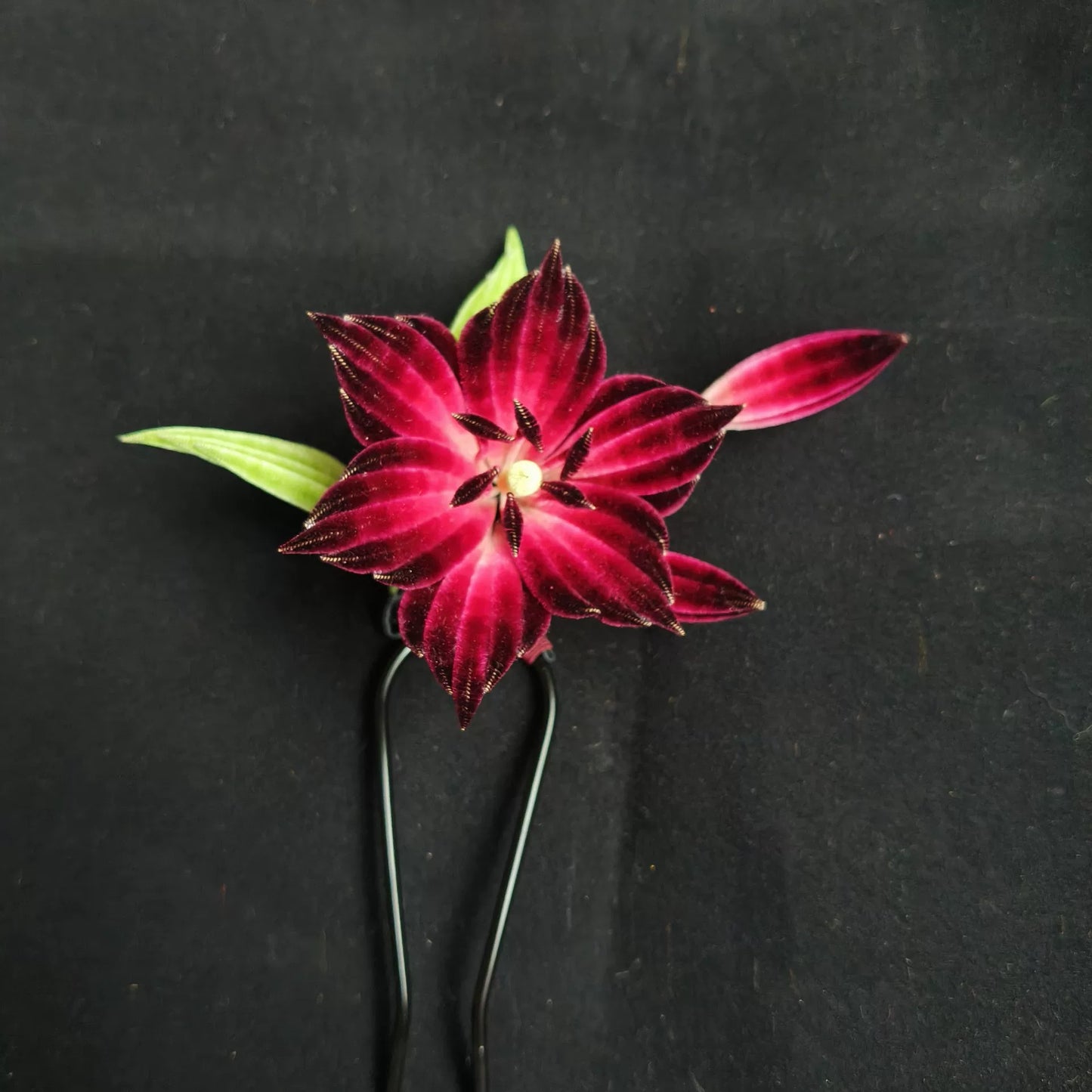 Handmade Ronghua Lily Hair Pin - Natural Mulberry Silk Velvet Flower