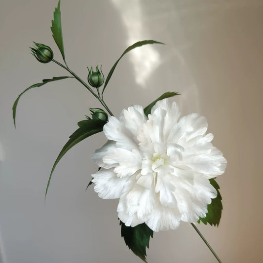 Handmade Ronghua hibiscus flower display in white velvet – natural mulberry silk Chinese velvet flower arrangement with buds and leaves