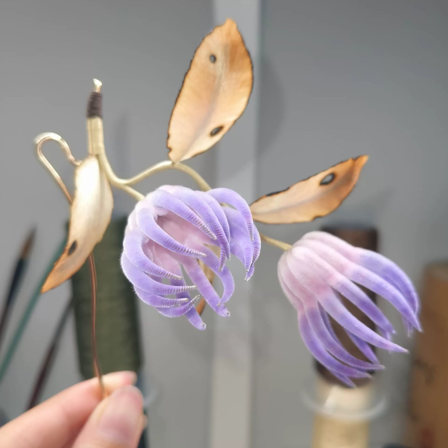 Handmade Ronghua Buddha's hand hair pin in purple velvet – natural mulberry silk Chinese velvet flower accessory with bronze leaves