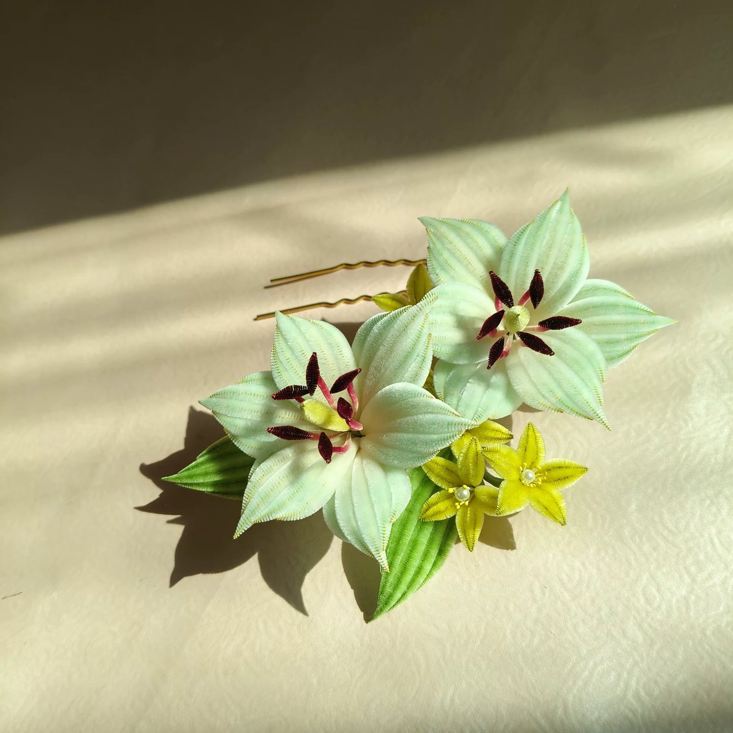 Handmade Ronghua Lily Hair Pin - Natural Mulberry Silk Velvet Flower