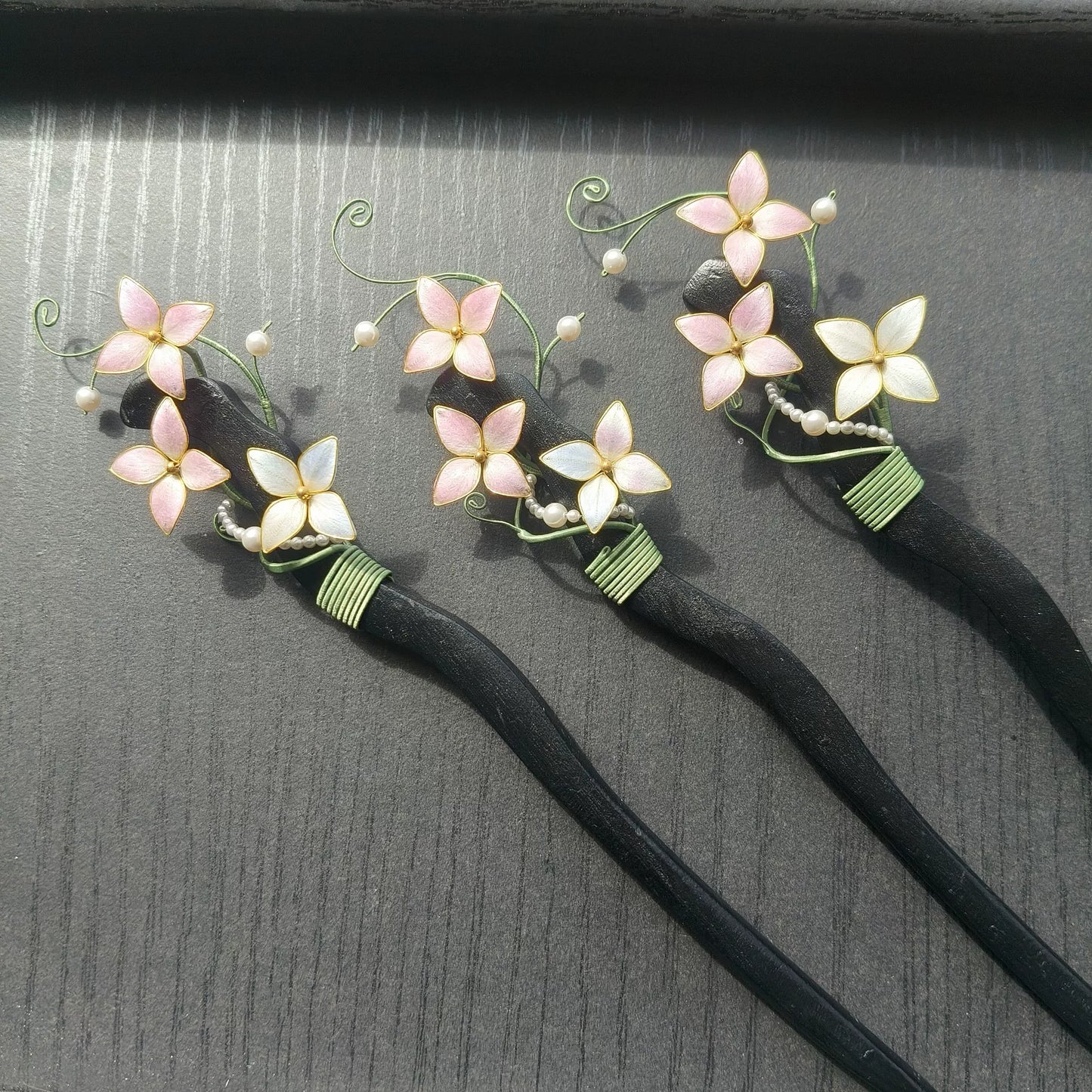 Handmade Ronghua Vine Flower Hairpin - Mulberry Silk Velvet Blossom Hair Pin