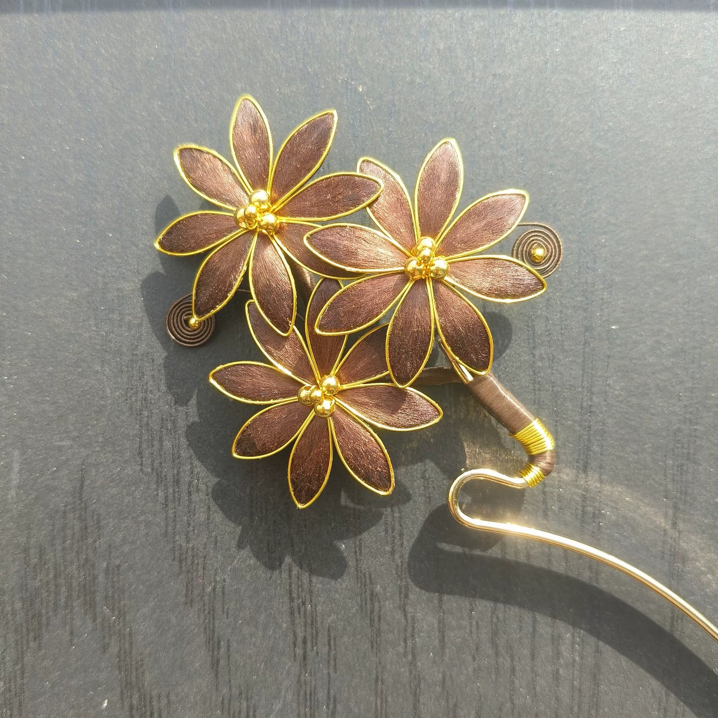 Handmade Ronghua Flower Hairpin - Mulberry Silk Velvet Blossom Hair Pin with Gold Accents