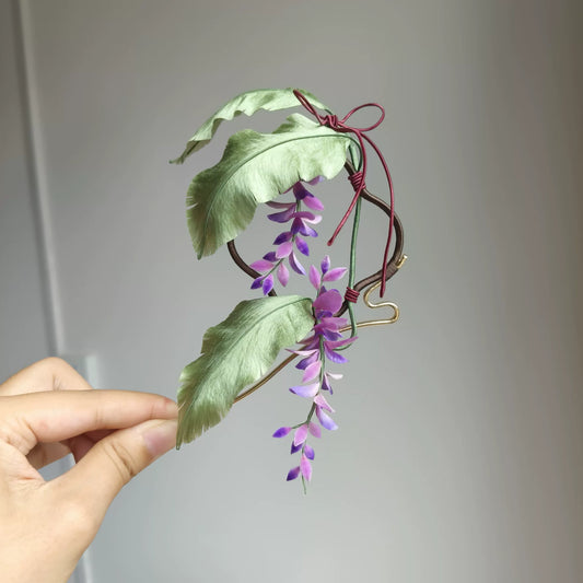 Handmade Ronghua wisteria hairpin with banana leaves in green mulberry silk velvet and purple cascading flowers, Chinese velvet hair pin accessory