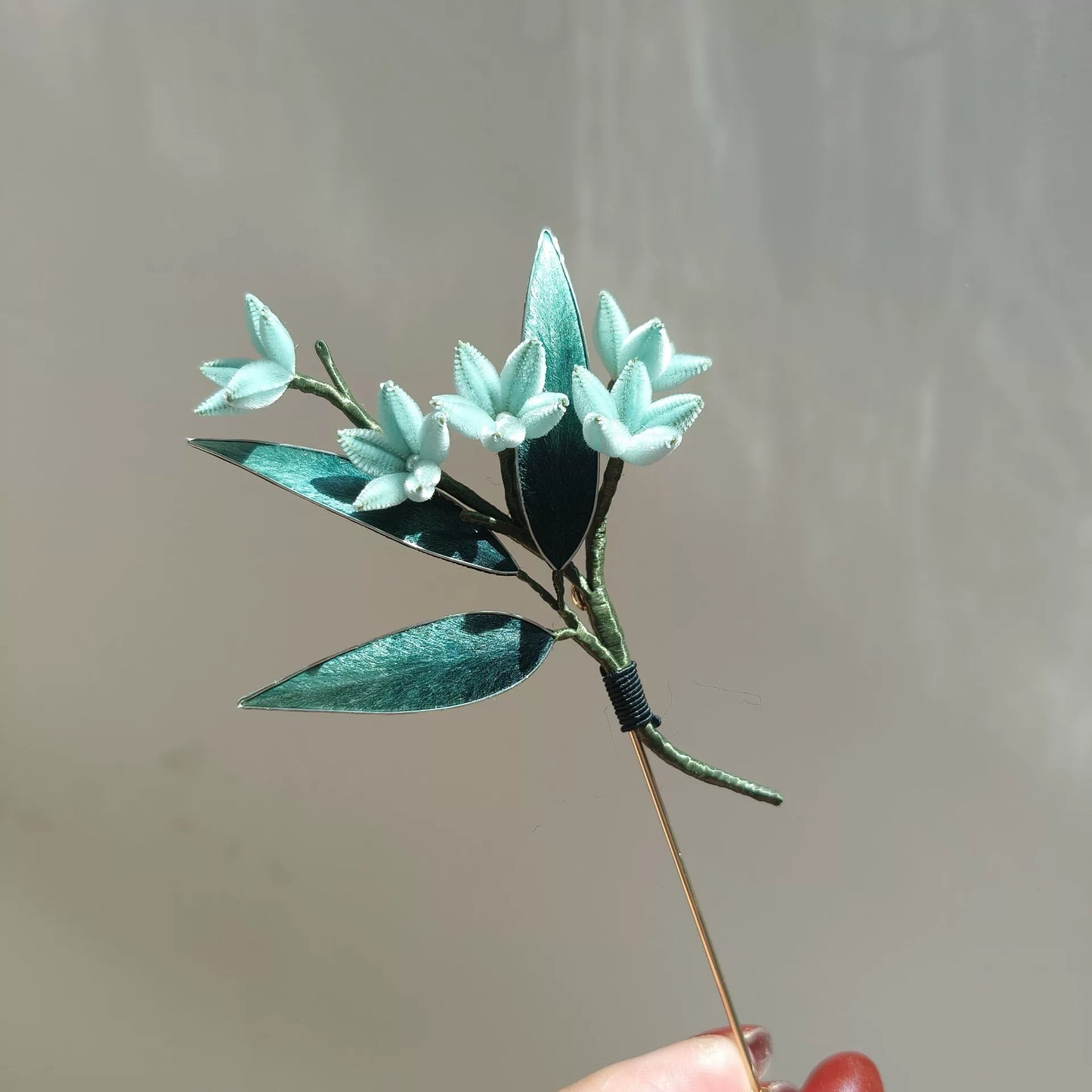 Handmade Ronghua Bamboo Leaf Brooch - Natural Silk Velvet Flower Pin