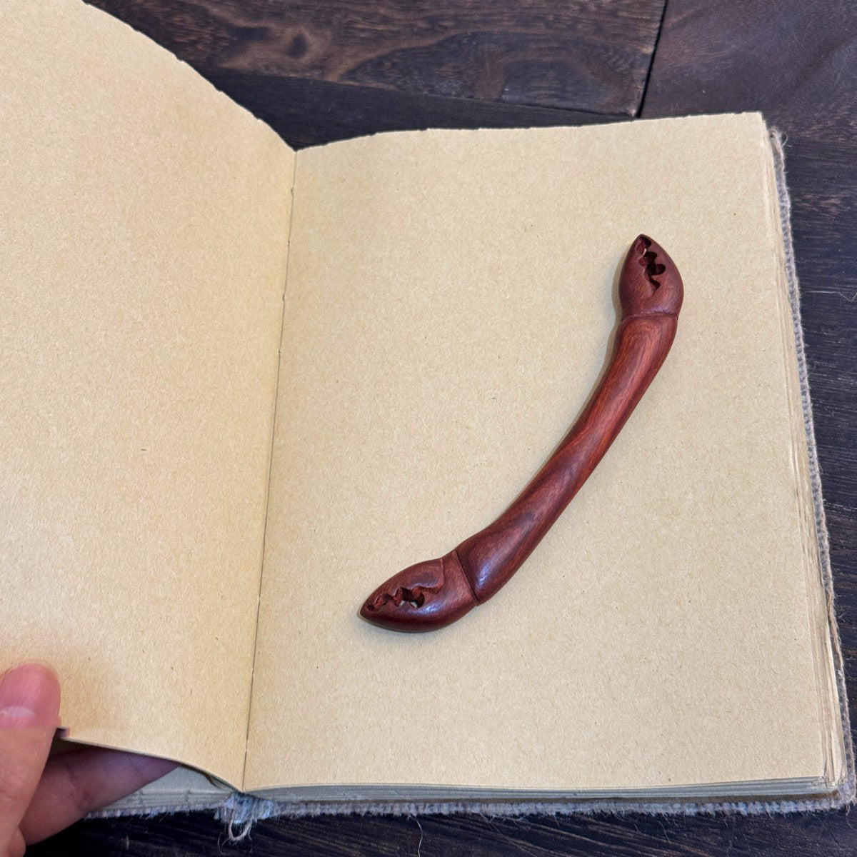 Natural African Padauk Hair Stick - Crab Claw Design 13.5cm #大钳