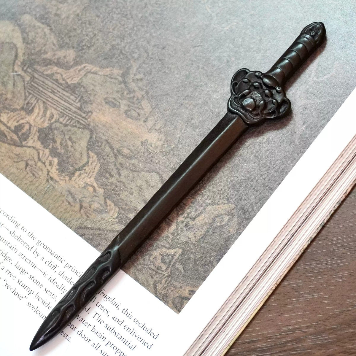 Natural African Blackwood Hair Stick - Lotus Sword Design 17.5cm #莲凌